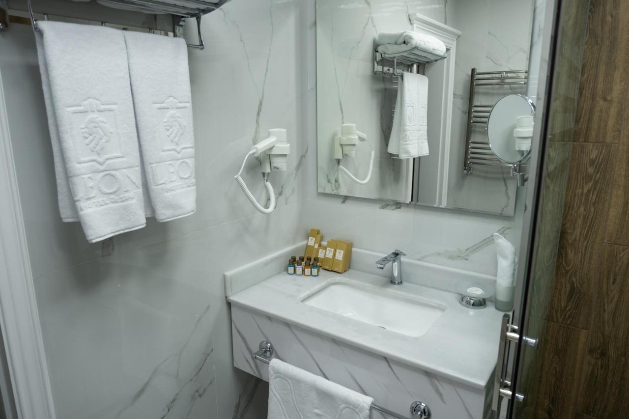 Leon Hotel Spa Гянджа Экстерьер фото