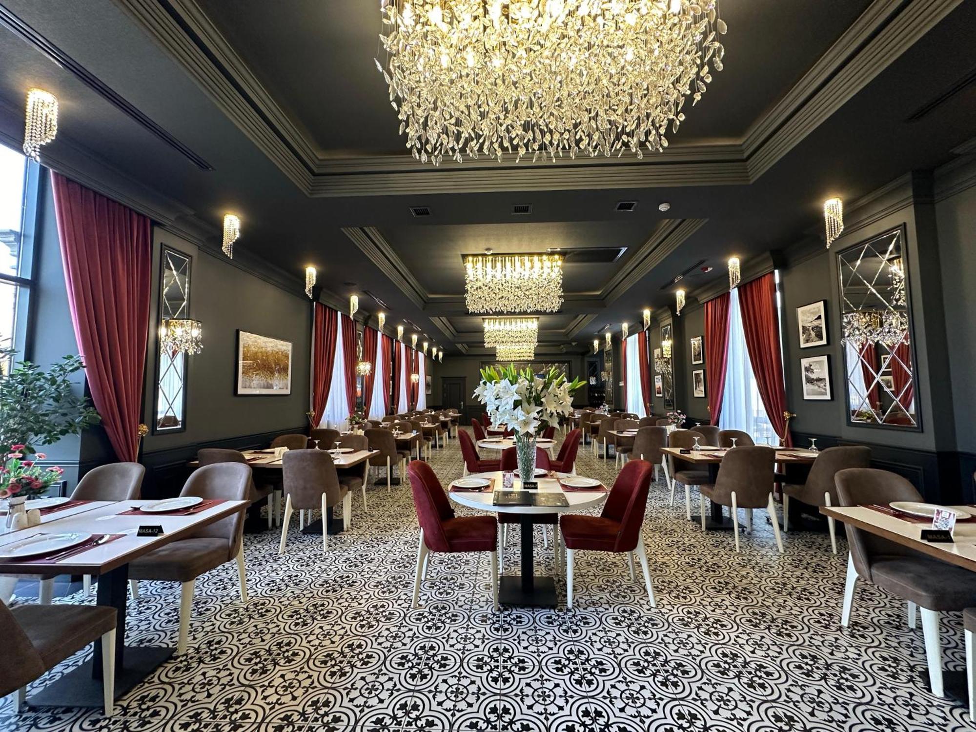 Leon Hotel Spa Гянджа Экстерьер фото